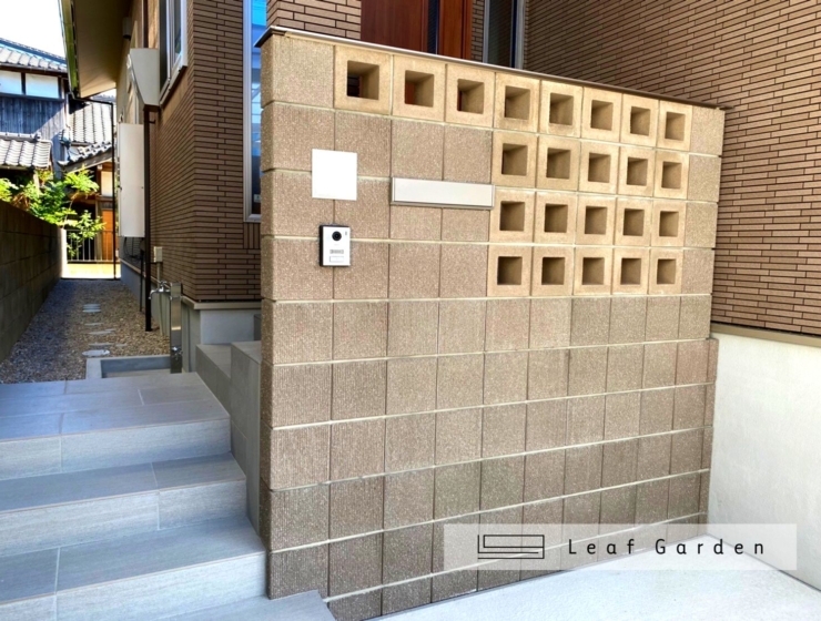 ウィンドーブロックを使った素敵な門塀