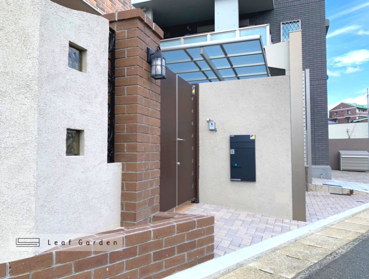 レトロ感あるレンガ造り