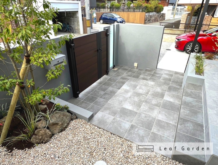 \\\輝きのある、セミクローズ外構///