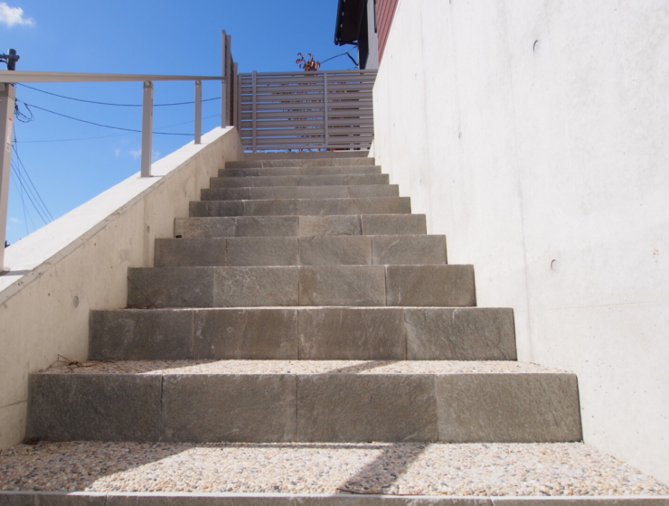 gray　or　white　モダンエクステリア