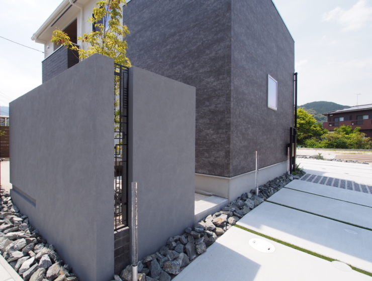 スマート機能と素材の融合で魅せるエクステリア