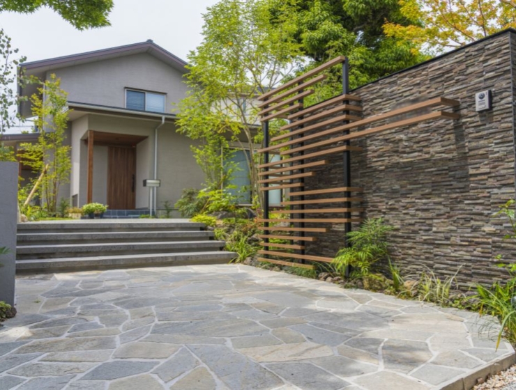 格子材で創るオリジナル創作門柱