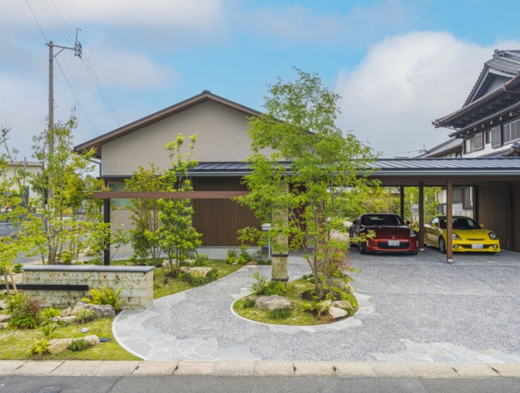 緑あふれるお庭　季節と夜風を感じて・・・